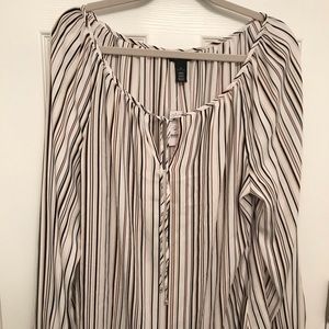 Woman’s NWT WHBM blouse, Sz 14
